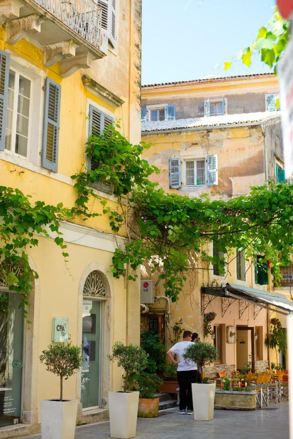 Attic Apartment In Corfu Old Town Centre Exterior photo